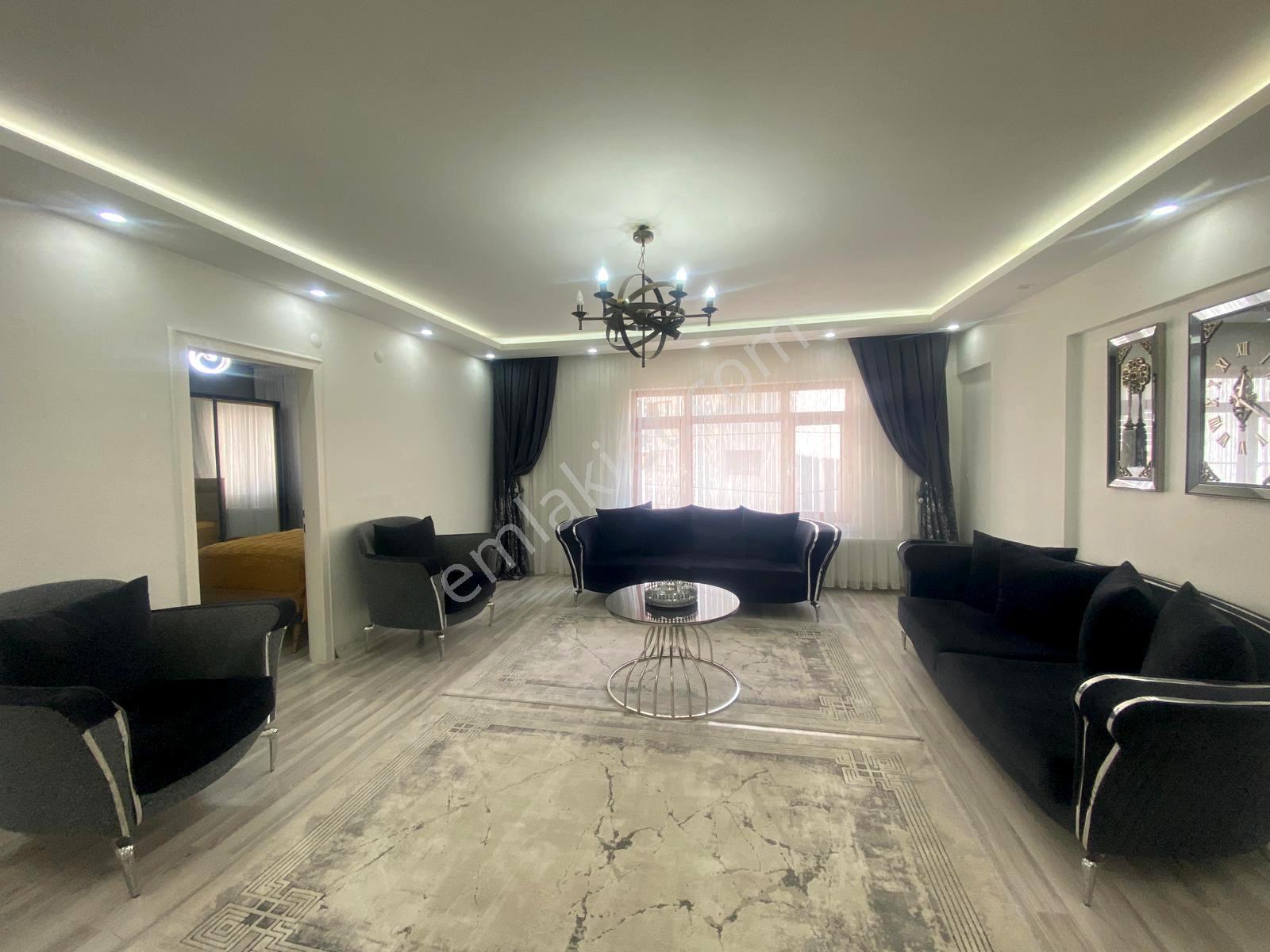 Uzman Emlak'dan 19 Mayıs Caddesinde Kot '1 ( Altında Daire Var) Full Yapılı 3+1 Daire - Görsel 2