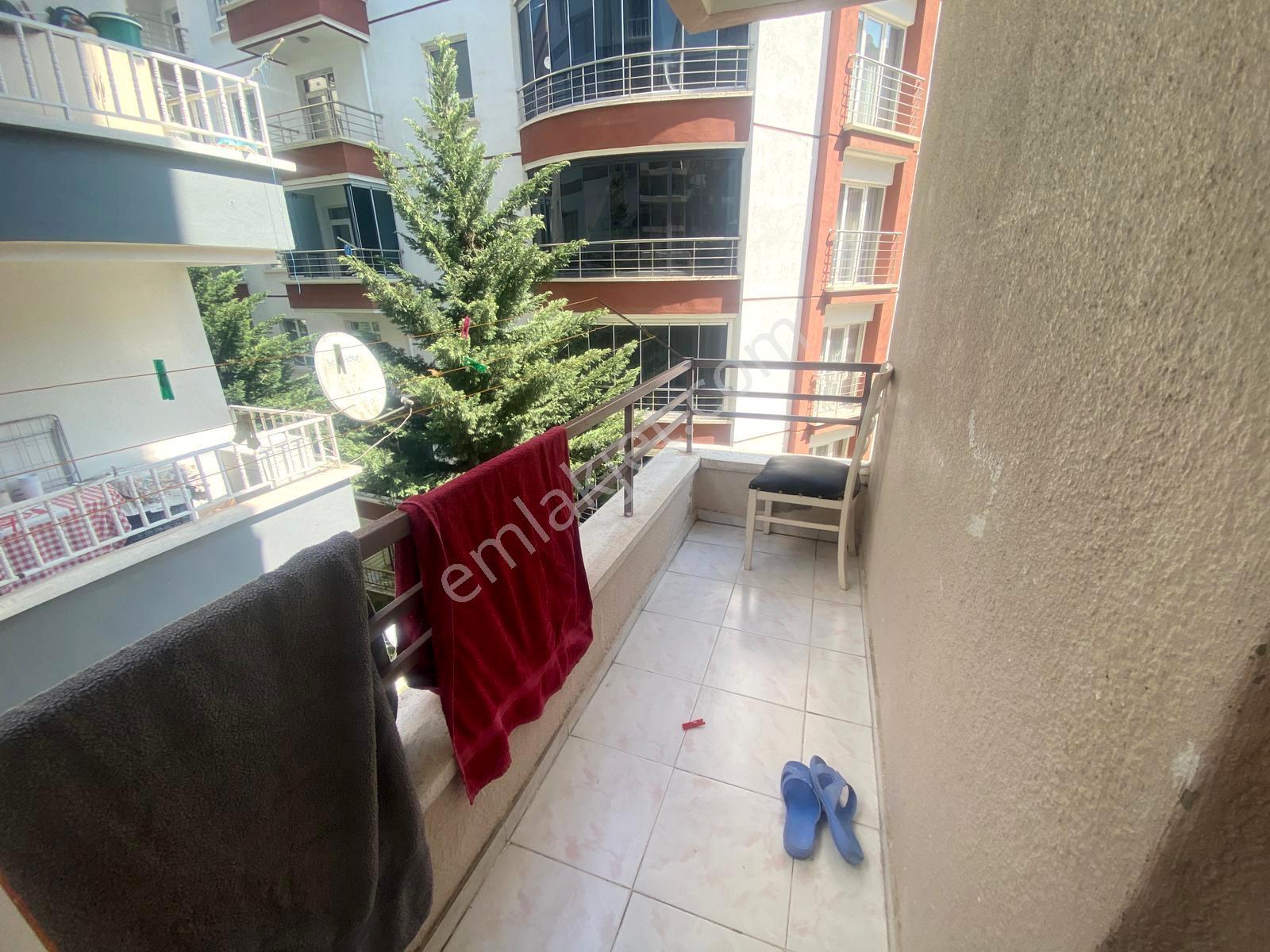 Uzman Emlak'dan 19 Mayıs Caddesinde Kot '1 ( Altında Daire Var) Full Yapılı 3+1 Daire - Görsel 11
