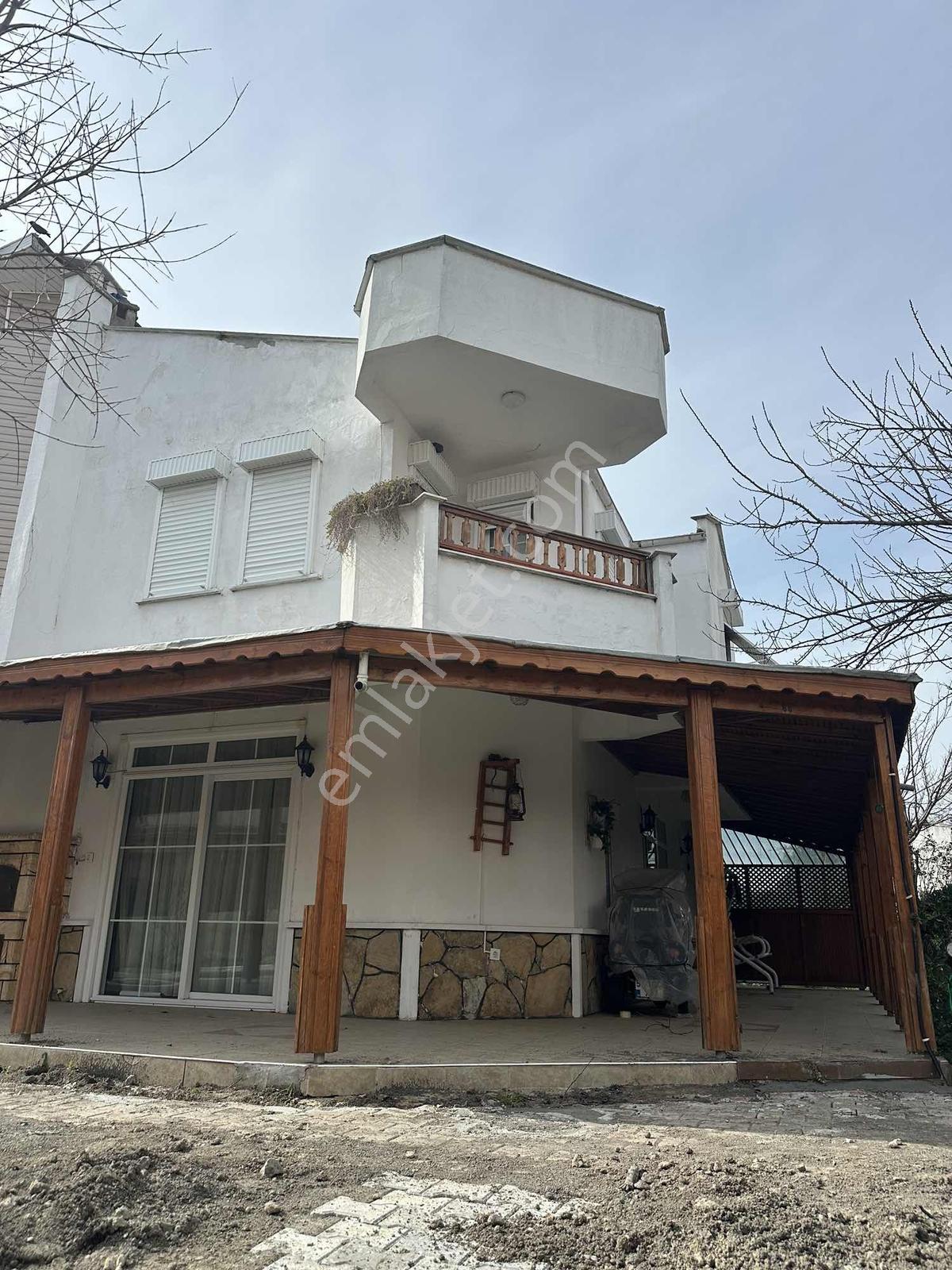 Remax Kıyıdan Yeniçiftlik Sahilde Satılık Villa - Görsel 4