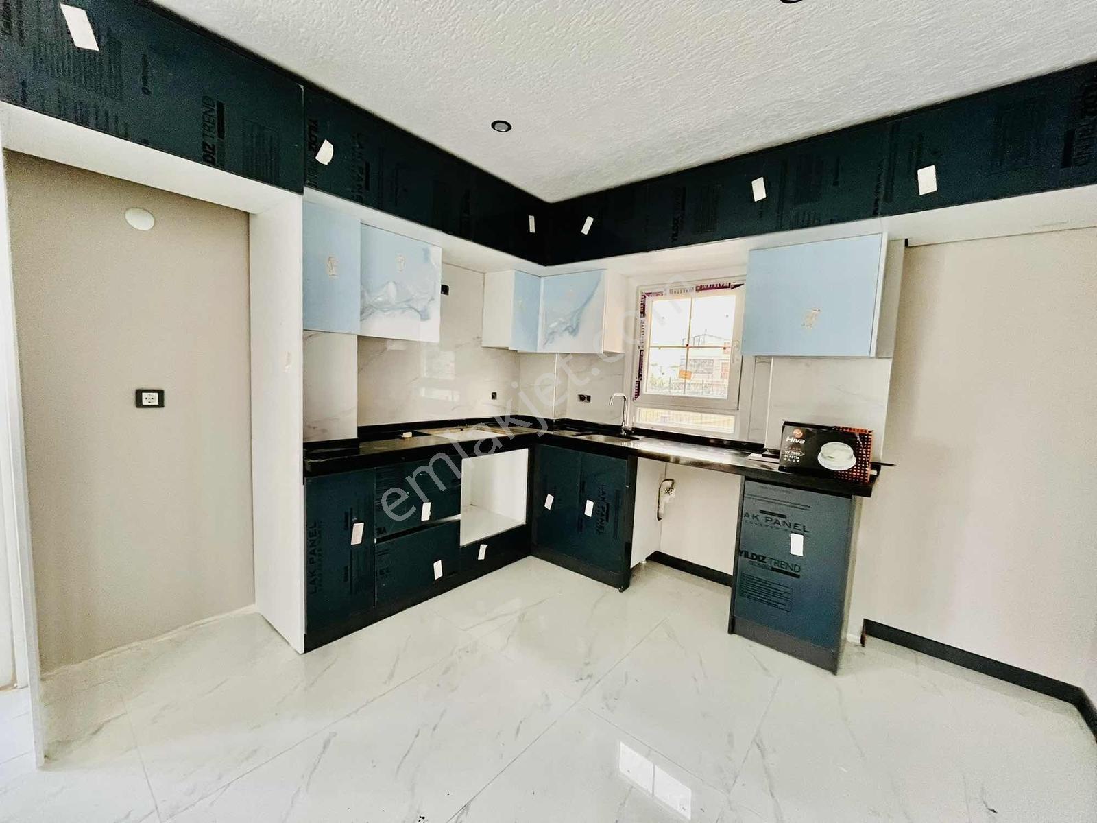 Re/max Kıyı Dan Satılık 4+1 Açık Otoparklı İskanlı Villa - Görsel 12