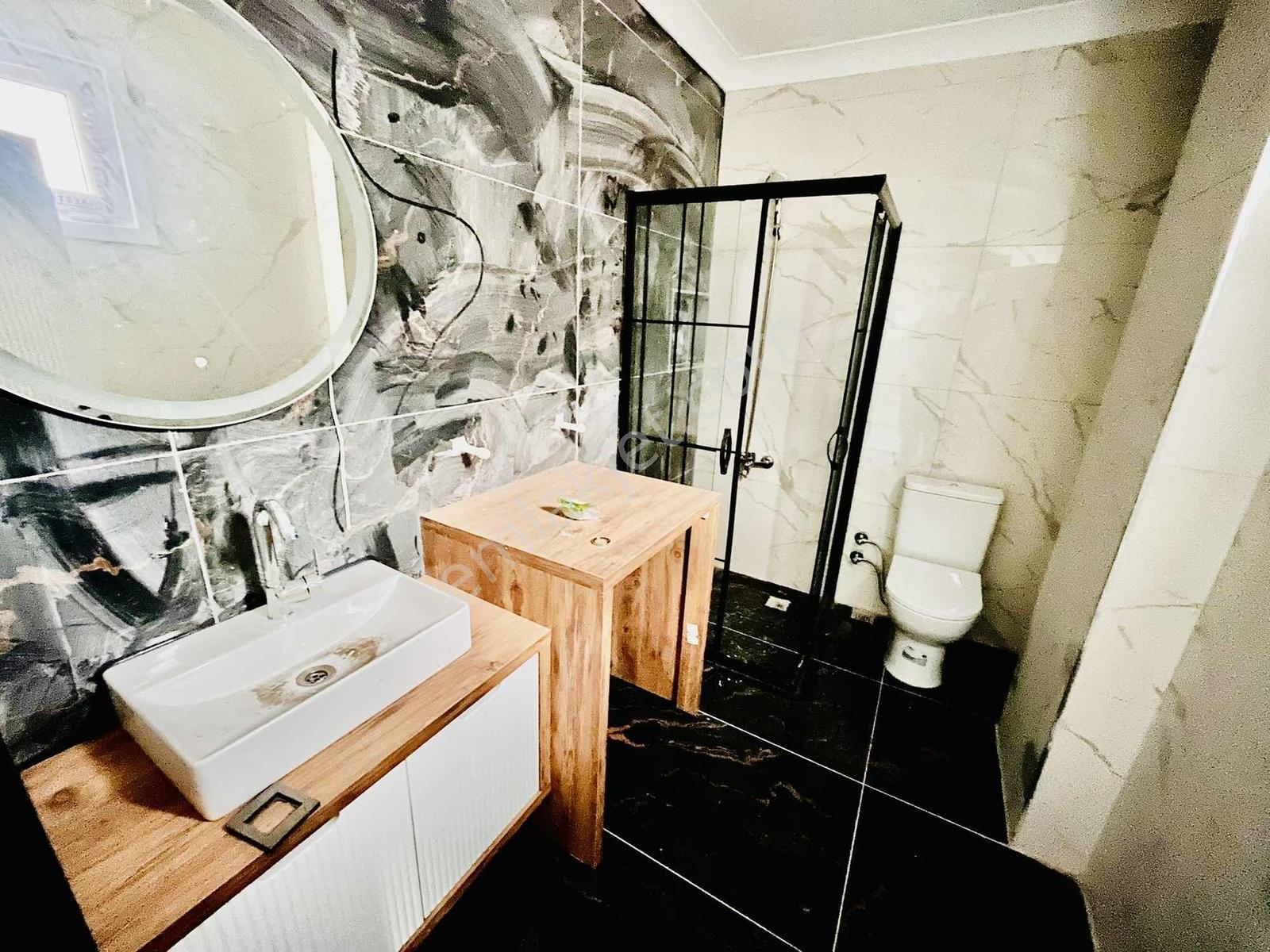 Re/max Kıyı Dan Satılık 4+1 Açık Otoparklı İskanlı Villa - Görsel 4