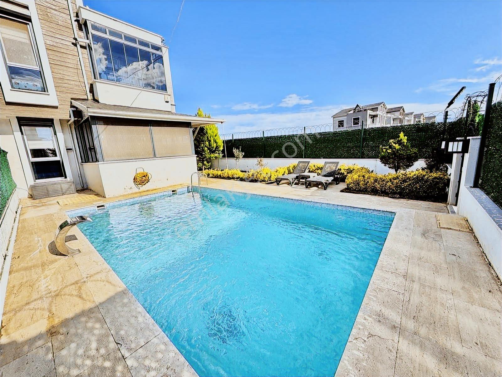 Re/max Kıyı Satılık Havuzlu Deniz Manzaralı Kış Bahçeli Villa - Görsel 31
