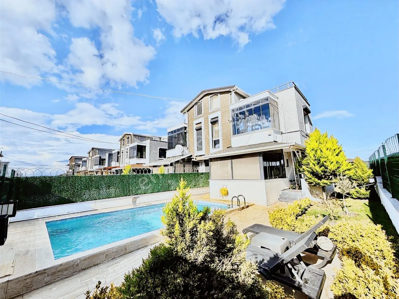 Re/max Kıyı Satılık Havuzlu Deniz Manzaralı Kış Bahçeli Villa - Görsel 2