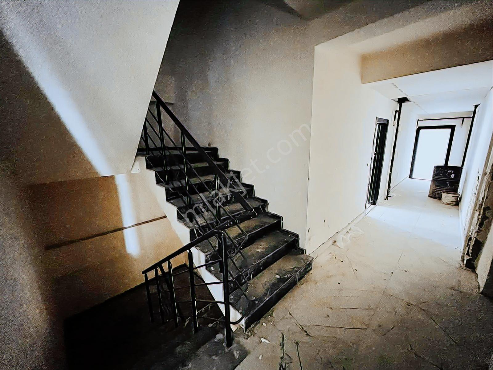 Re/max Kıyı Dan Satılık Alt Yapılı Kanalizasyonlu Merkezde 2+1 - Görsel 15