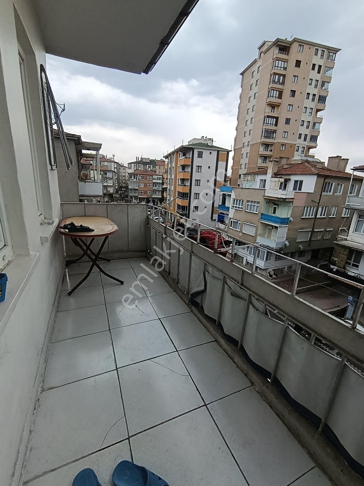 Fevziçakmak Mah.içi Yapılı Krediye Uygun Kombili 3+1 - Görsel 21