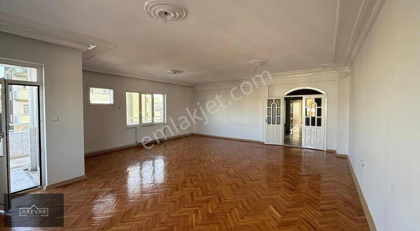Değirmiçem Mah. Satılık 3 + 1 Bakımlı Daire.
