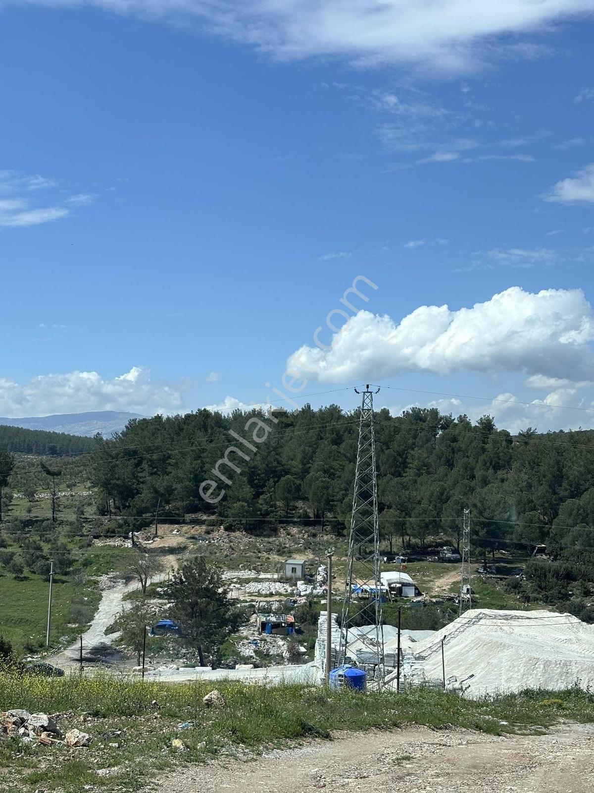 Ticari Konumda Satılık 7.548 M2 Tarla Muğla Yatağan - Görsel 5
