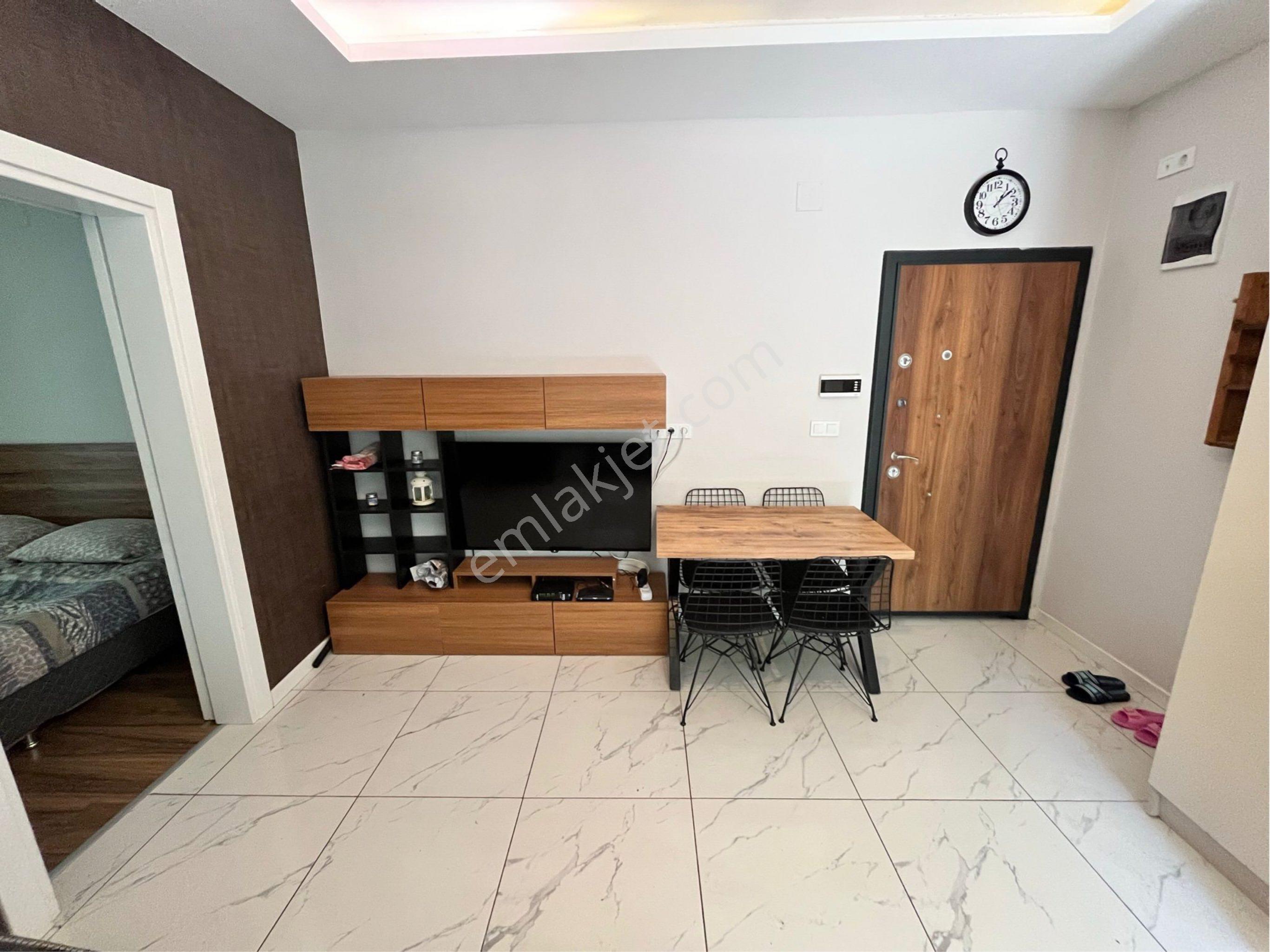 Güzelyalı’da Bahçeli 1+1 Lüks Eşyalı Kiralık Daire - Görsel 29