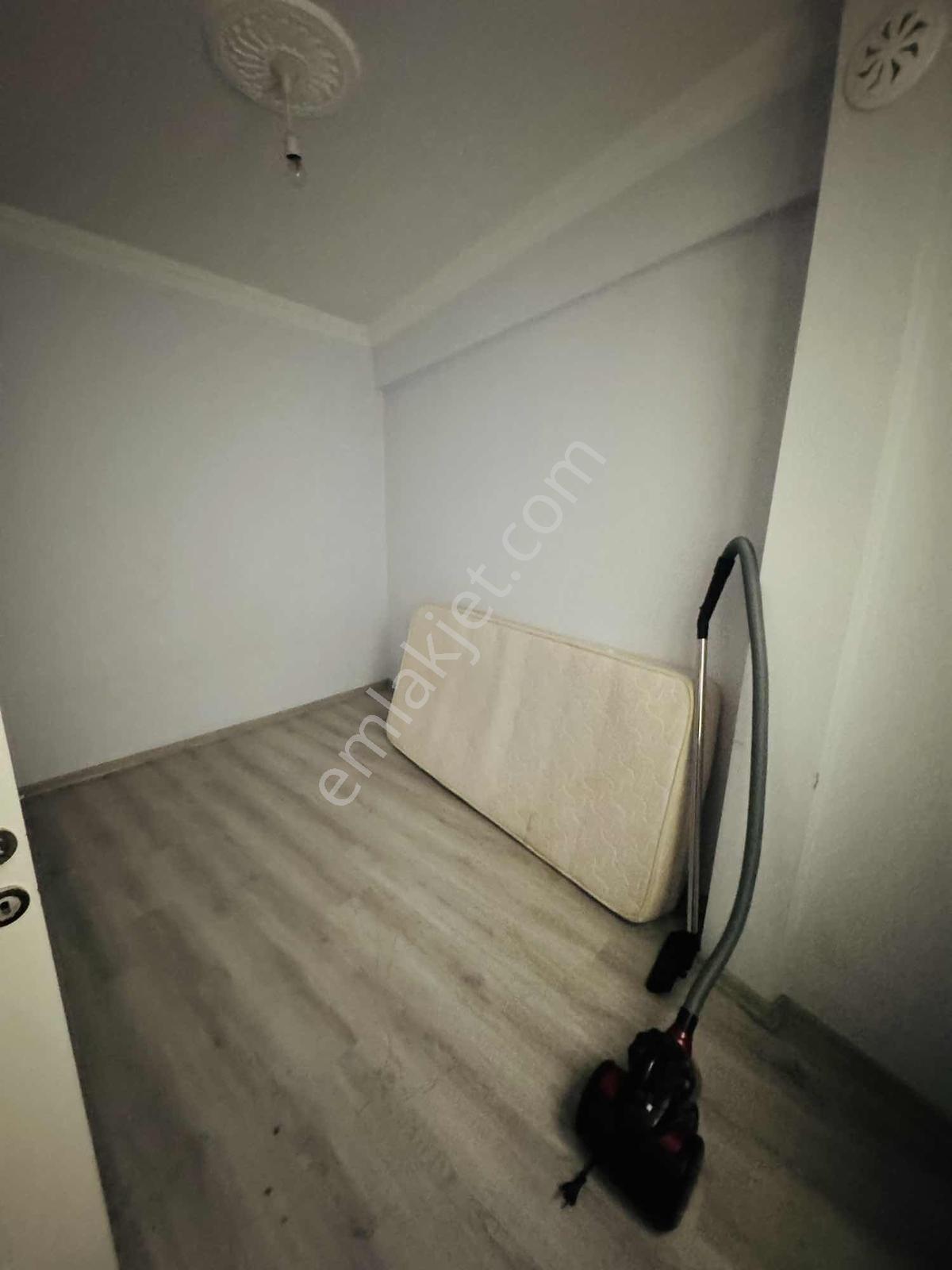 Atatürk Mahallesinde 2+1 Arakat Kiralık Daire - Görsel 8