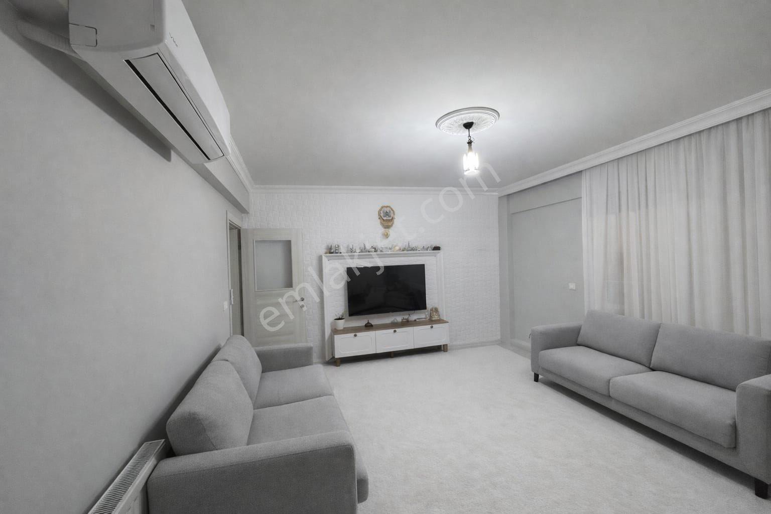 ★ Yazıbaşı’nda 5 Yaşında 110 M² 2+1 Ara Kat Site İçinde Daire ★ - Görsel 7