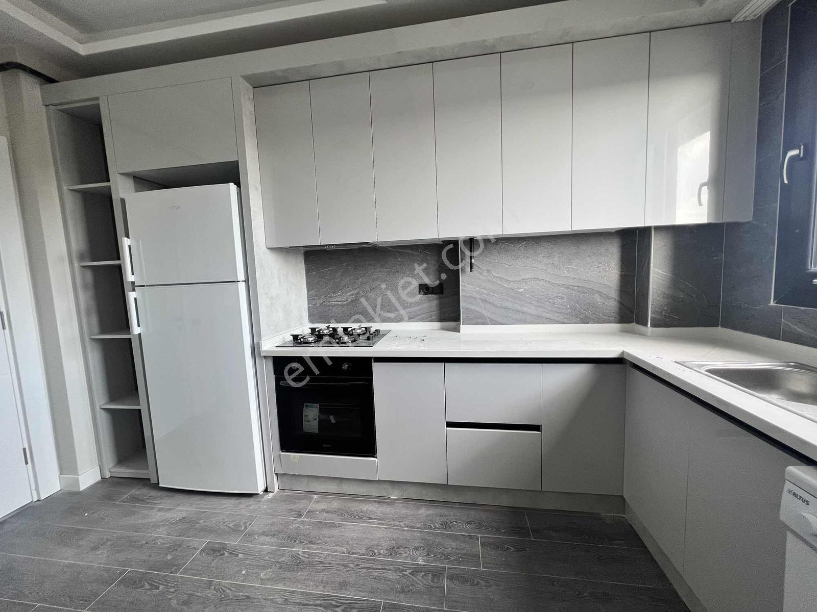 Yonca'dan Tece'de Havuzlu Sitede Sıfır Eşyalı Kiralık 1+1 - Görsel 7