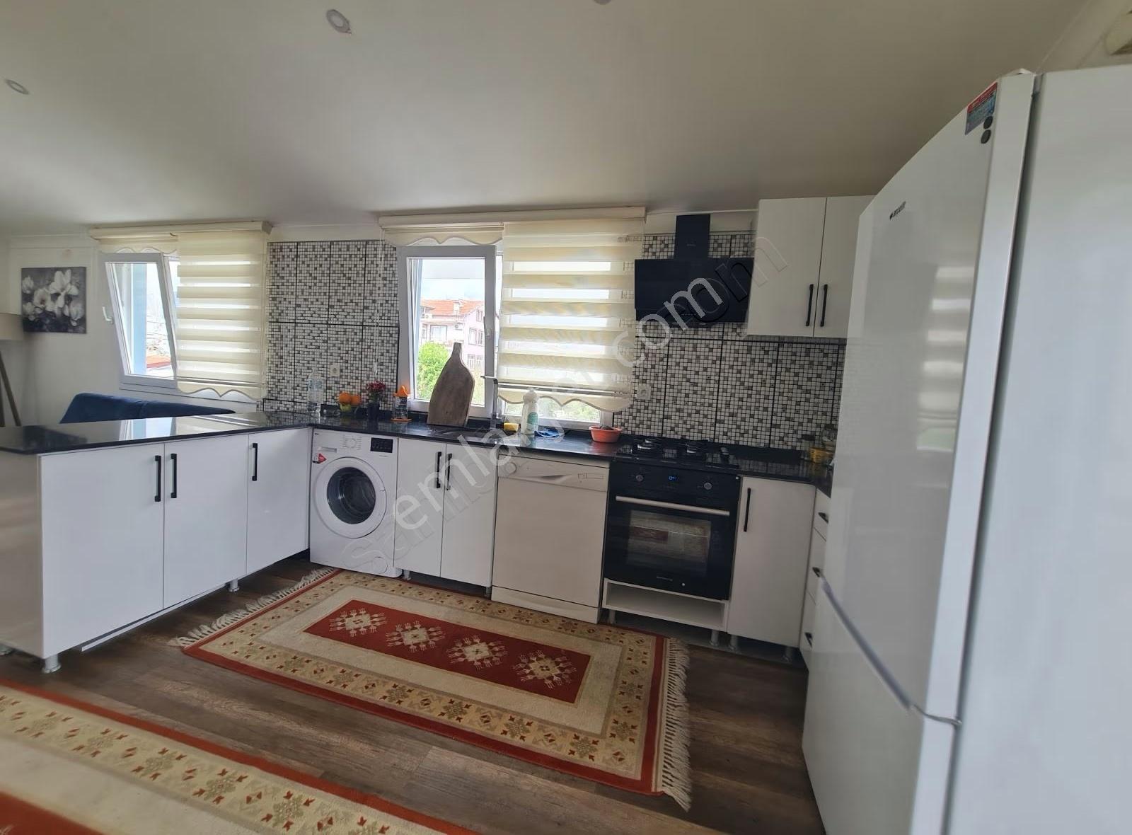 Menteşeoğlu Mh.2+1 Eşyalı Kiralık Daire.
