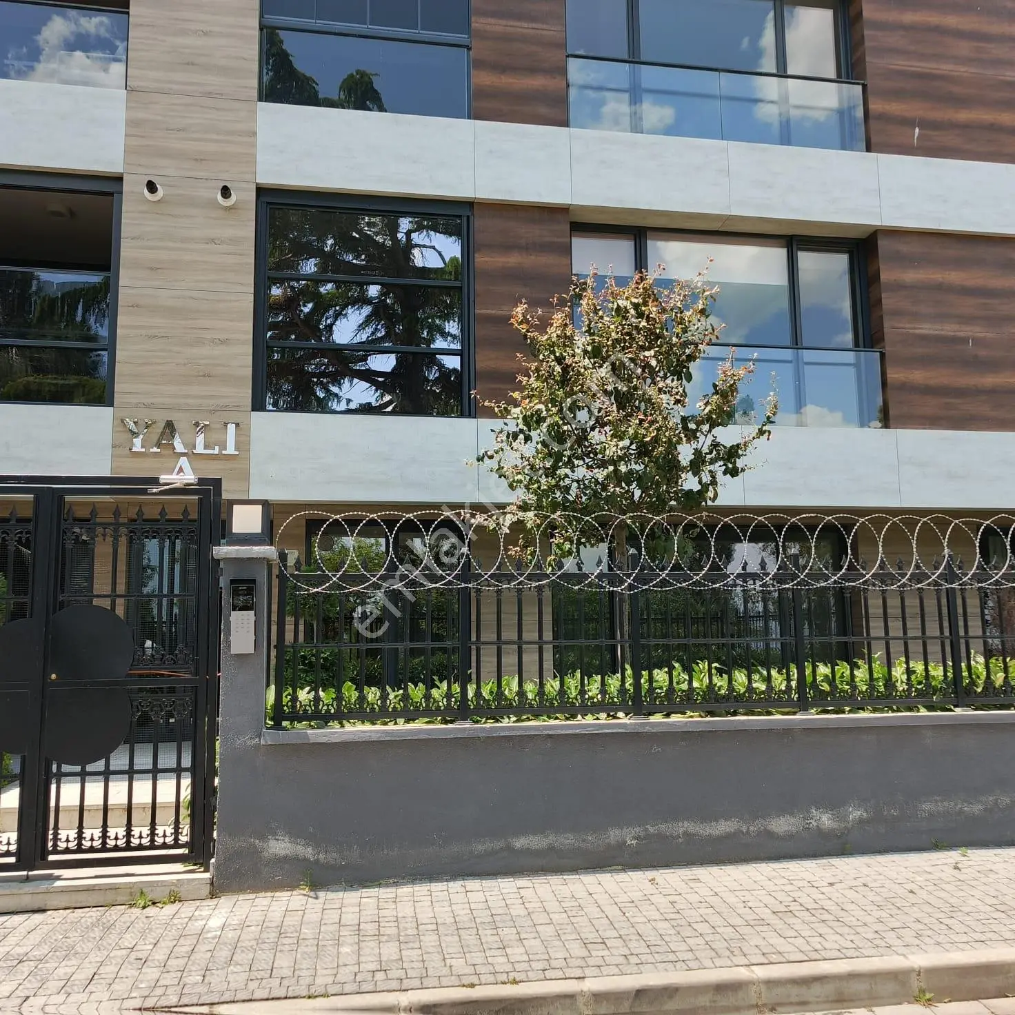 Rose Marine Yalıda Bahçe Katı Denize Karşı 3+1 Kiralık Lüx Daire - Görsel 2