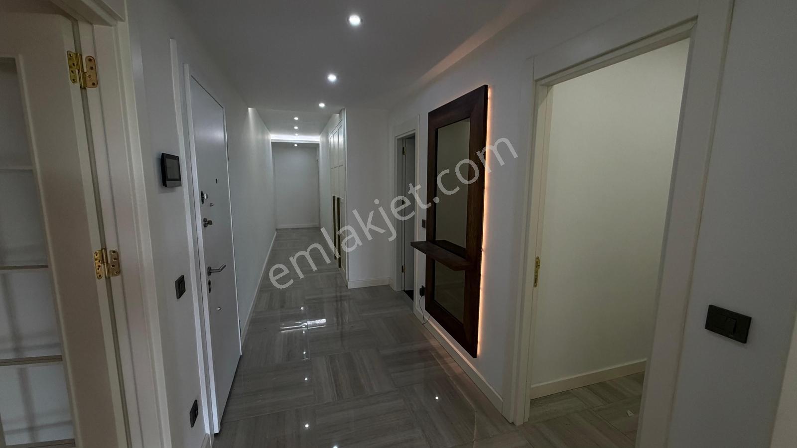 Rose Marine Yalıda Bahçe Katı Denize Karşı 3+1 Kiralık Lüx Daire - Görsel 15