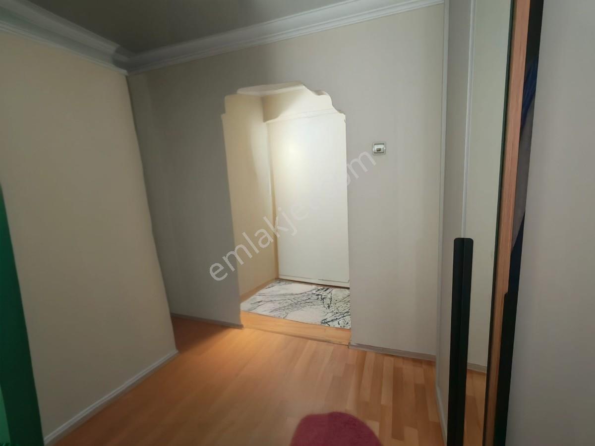 Bayraklı Manavkuyuda Doğalgazlı 3+1 Kiralık Daire - Görsel 13