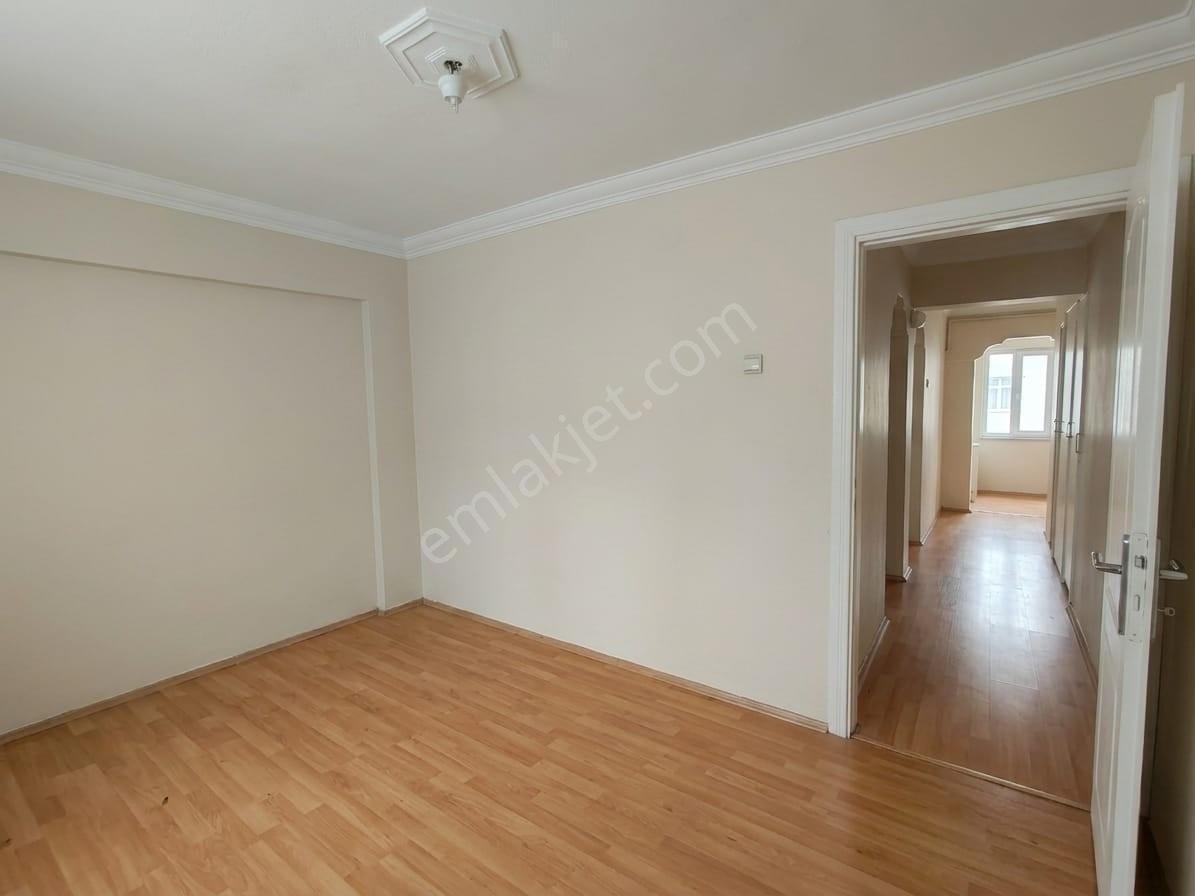 Bayraklı Manavkuyuda Doğalgazlı 3+1 Kiralık Daire - Görsel 17