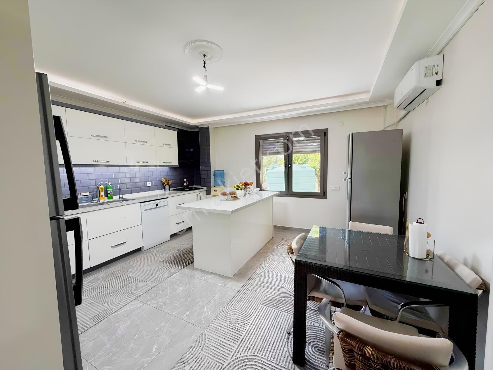 Buca Karacaagac'ta 1375 M2arsa İcinde 4+1 Havuzlu Lüx Villa - Görsel 12