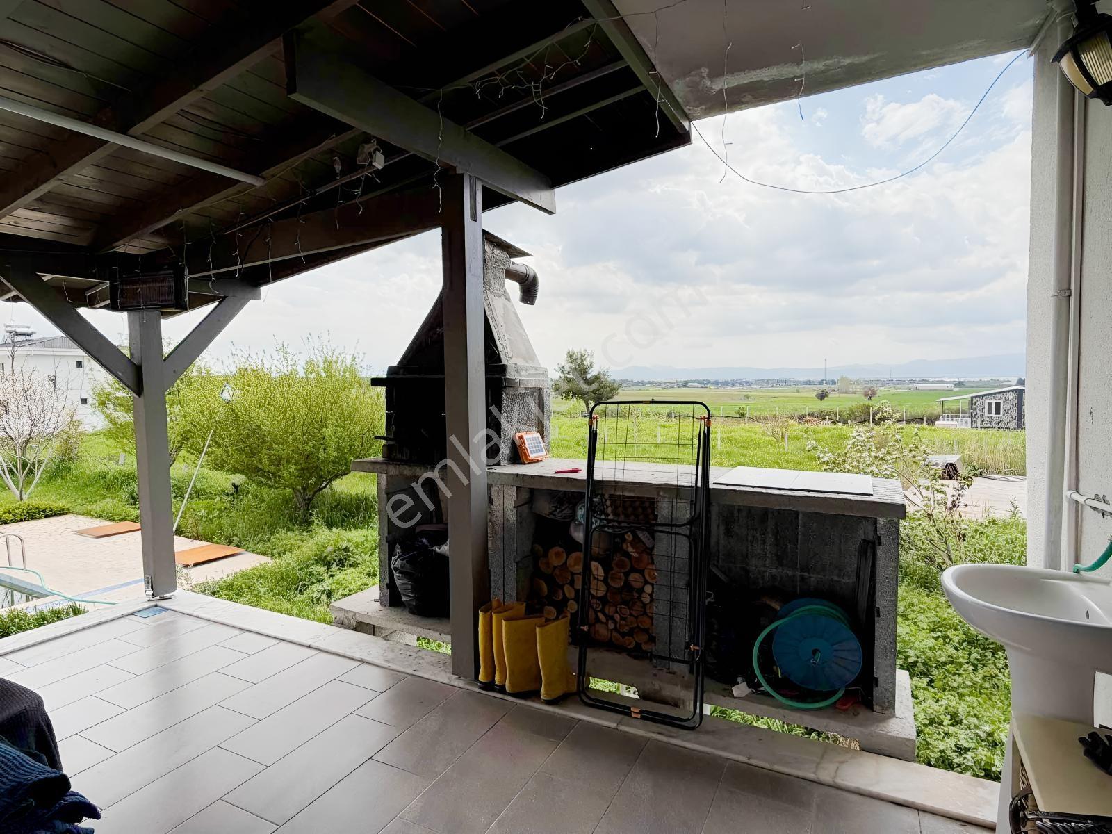 Buca Karacaagac'ta 1375 M2arsa İcinde 4+1 Havuzlu Lüx Villa - Görsel 20