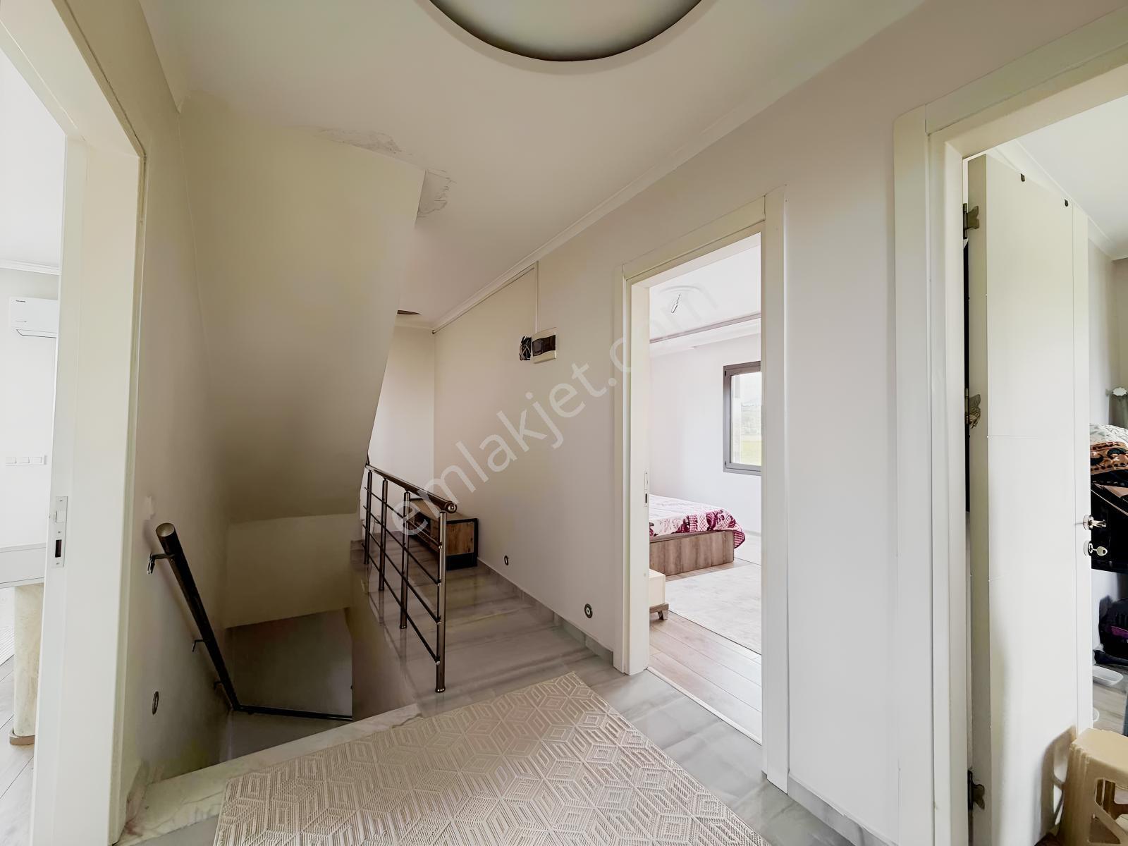 Buca Karacaagac'ta 1375 M2arsa İcinde 4+1 Havuzlu Lüx Villa - Görsel 24