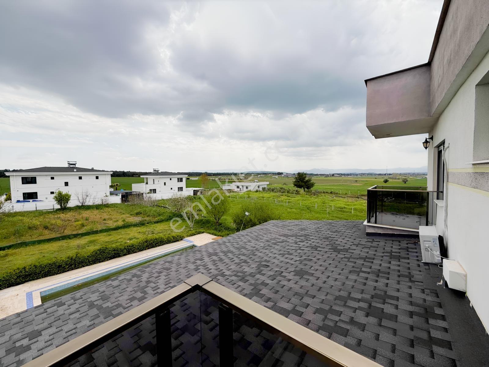 Buca Karacaagac'ta 1375 M2arsa İcinde 4+1 Havuzlu Lüx Villa - Görsel 9