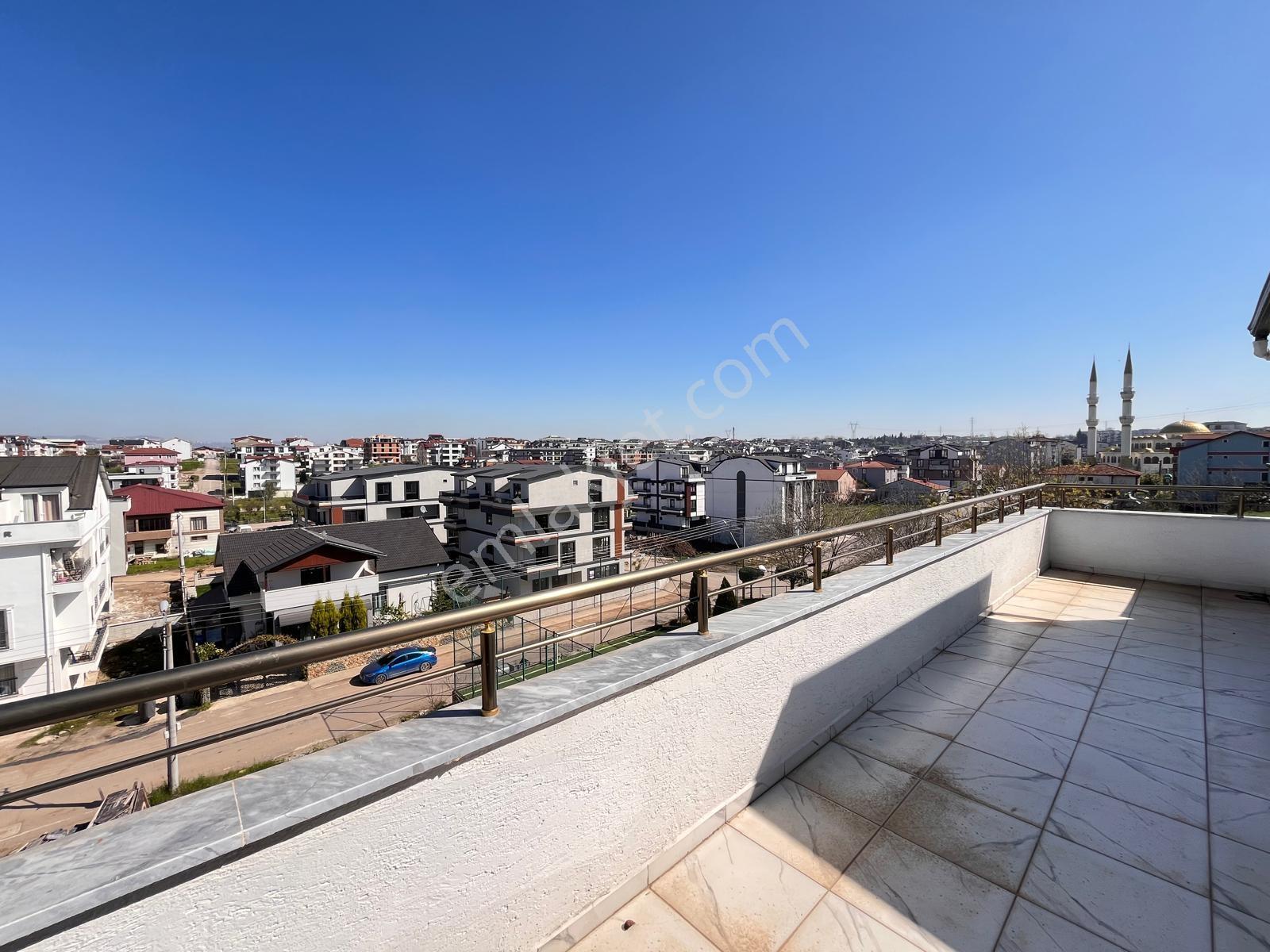 Başiskele Yeşilyurt 3+1 Eşyalı Kiralık Daire - Görsel 21