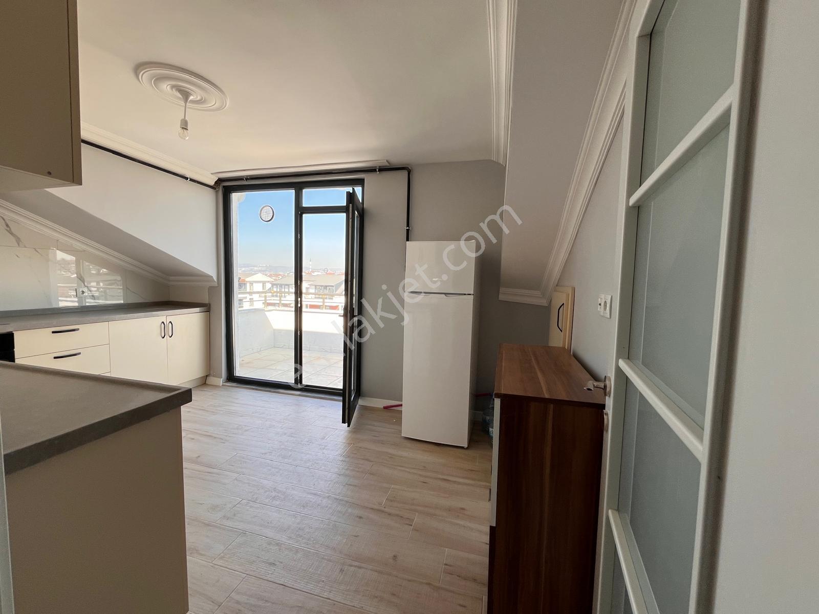 Başiskele Yeşilyurt 3+1 Eşyalı Kiralık Daire - Görsel 16