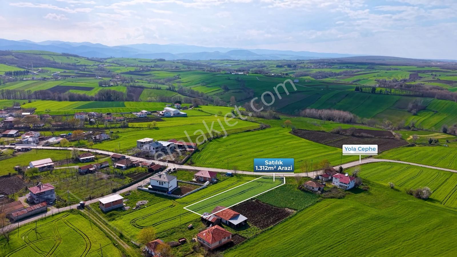 Evren Uşağı Merkezinde Köy Yerleşim İçinde Satılık Tarla - Görsel 20