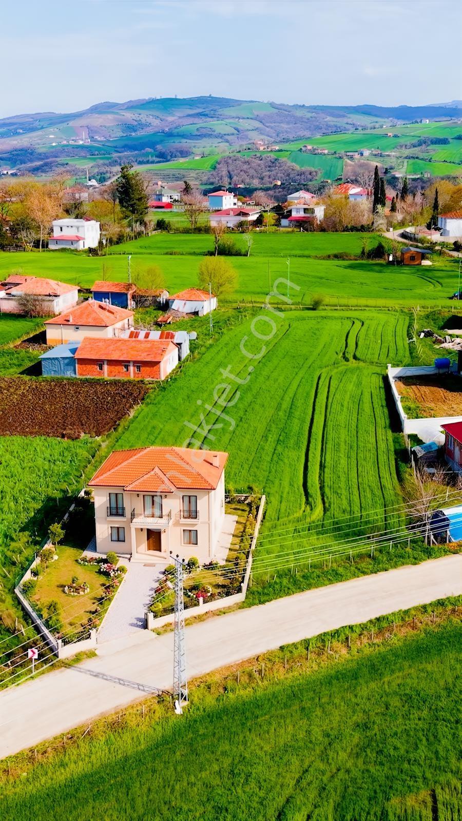Evren Uşağı Merkezinde Köy Yerleşim İçinde Satılık Tarla - Görsel 12