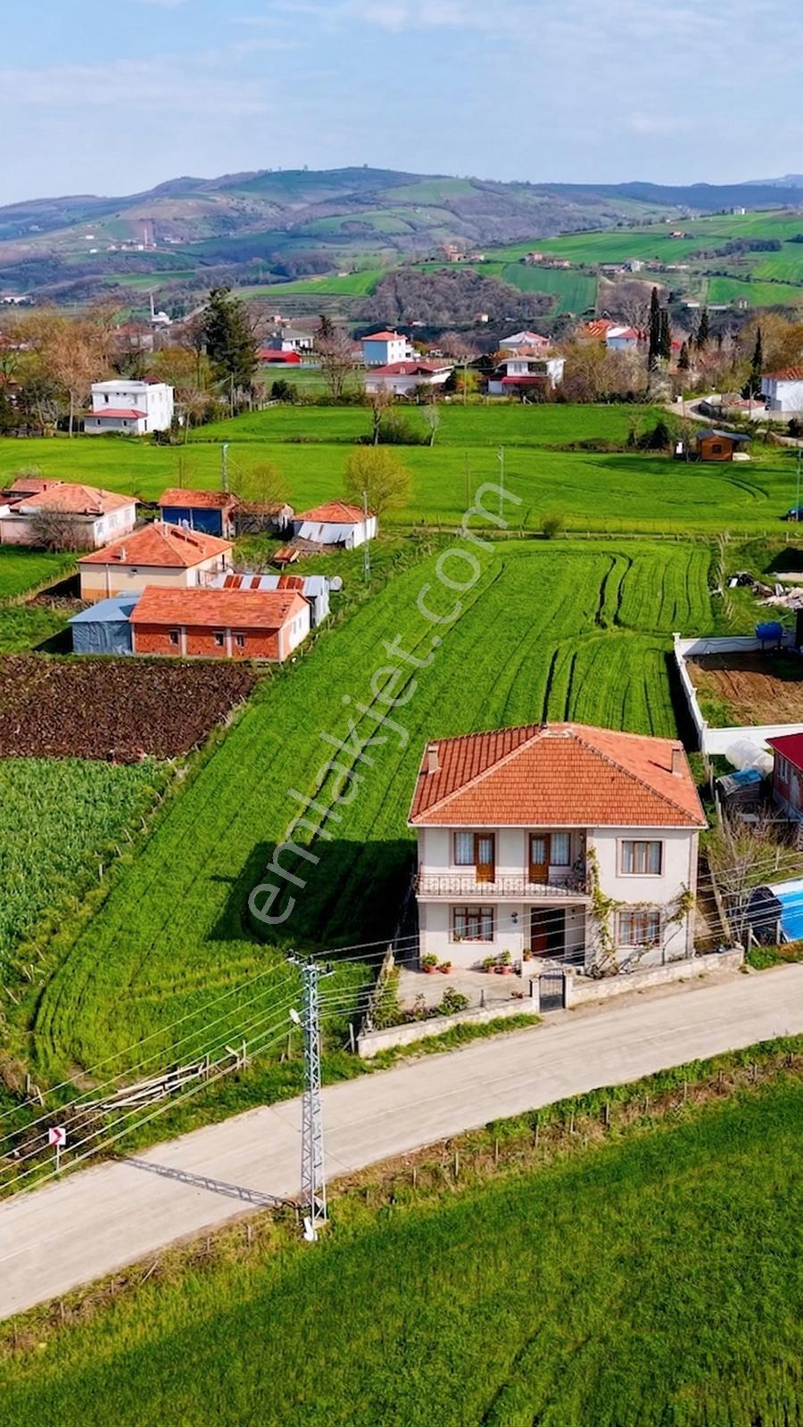 Evrenuşağında Köy Yerleşim İçinde Yola Cephe Satılık Tarla - Görsel 34