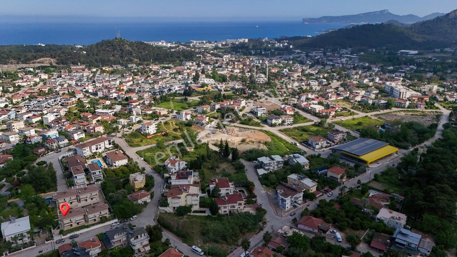 Göynükte Havuzlu Site İçinde Eşyalı 4+1 Tripleks Kiralık Villa - Görsel 11