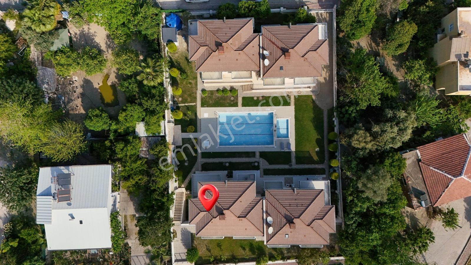 Göynükte Havuzlu Site İçinde Eşyalı 4+1 Tripleks Kiralık Villa - Görsel 21