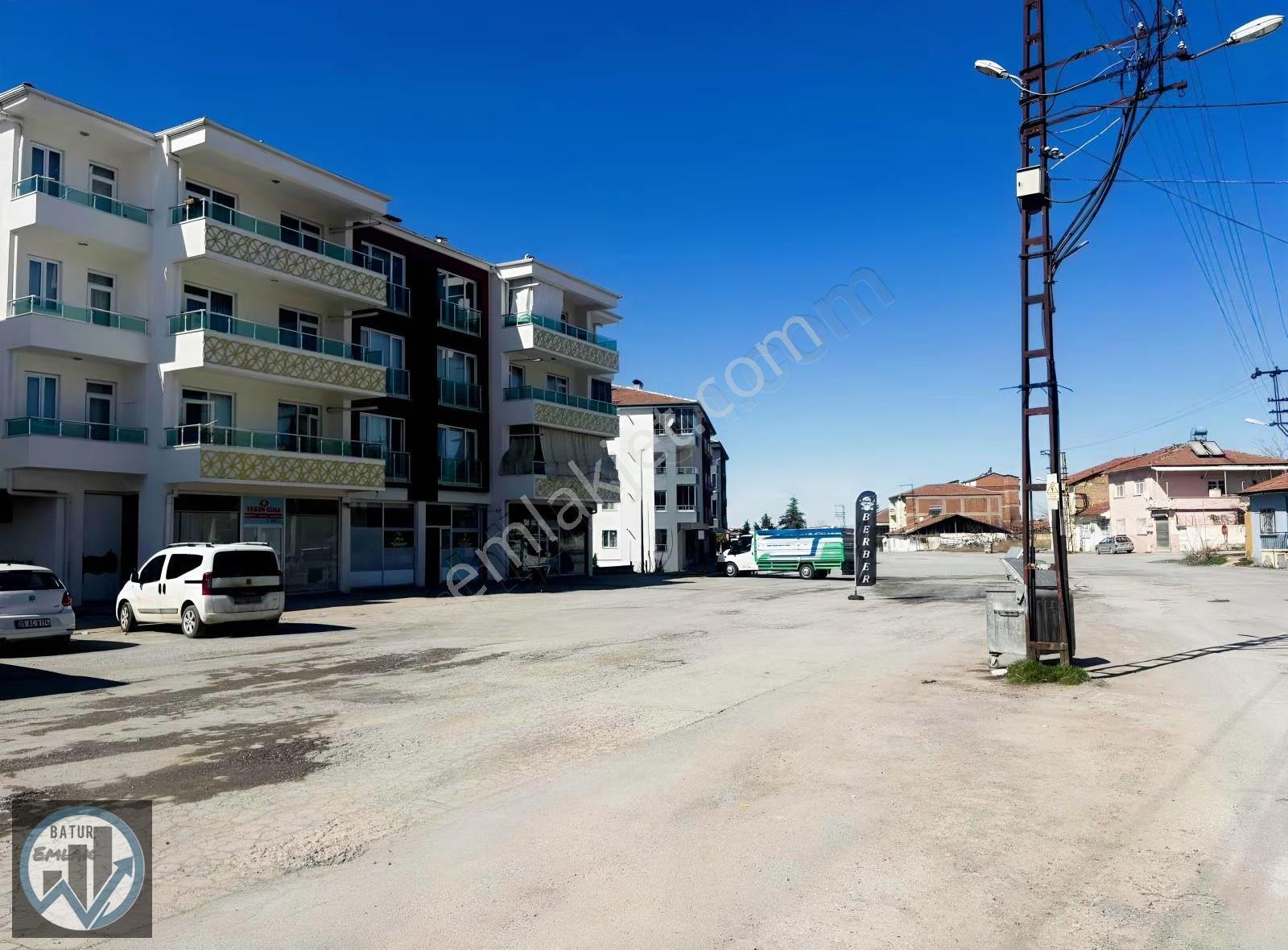 Batur Gayrimnekul'den Kiralık Dükkan