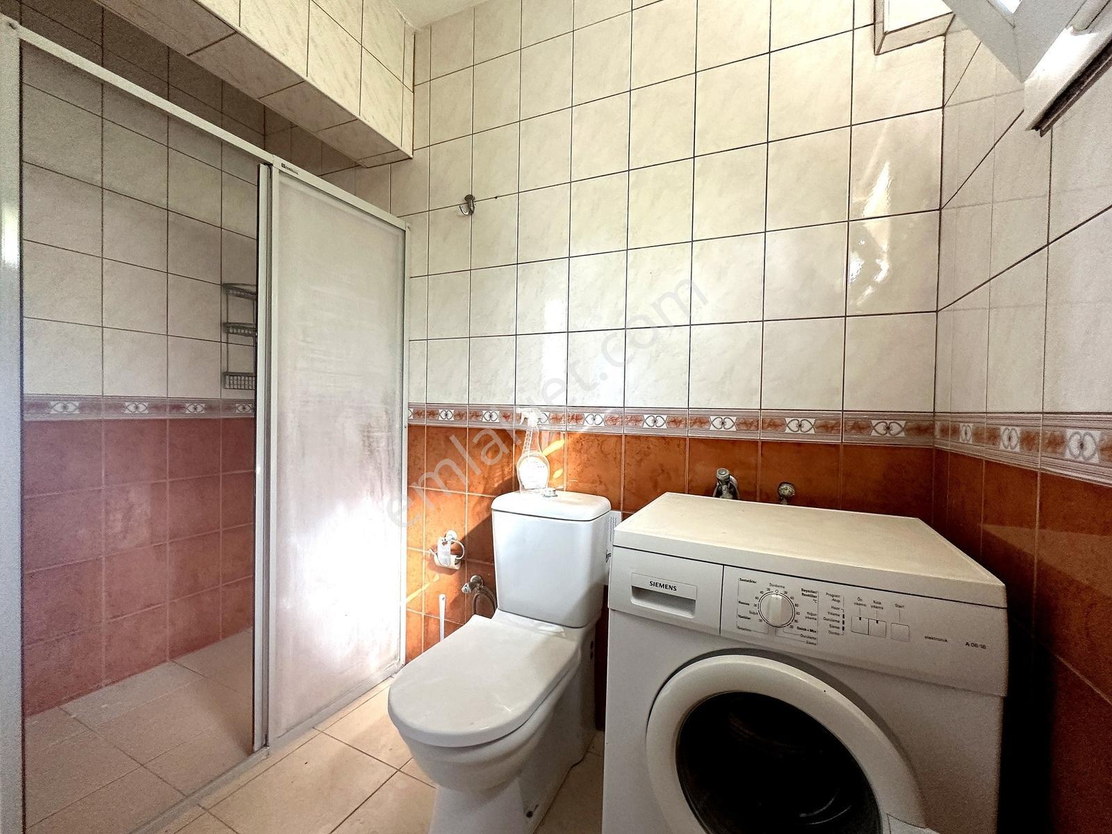 Adabükü Denize Sıfır Plajlı Tam Köşe Full Manzaralı Tripleks - Görsel 8