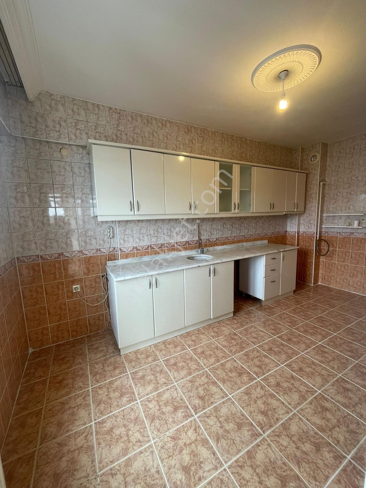 Gültepe Mh Mustafa Şimşek Blv Merkeze Yakın 3+1 Kiralık Daire - Görsel 15