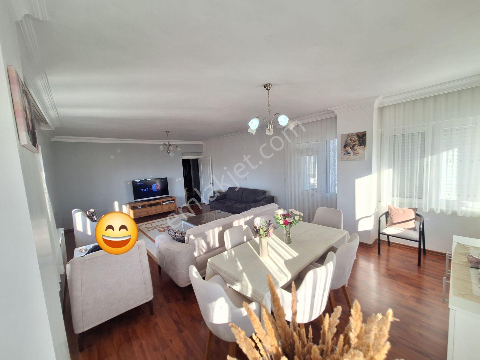 Şirinyalı Da 160 M2 3 Cepheli