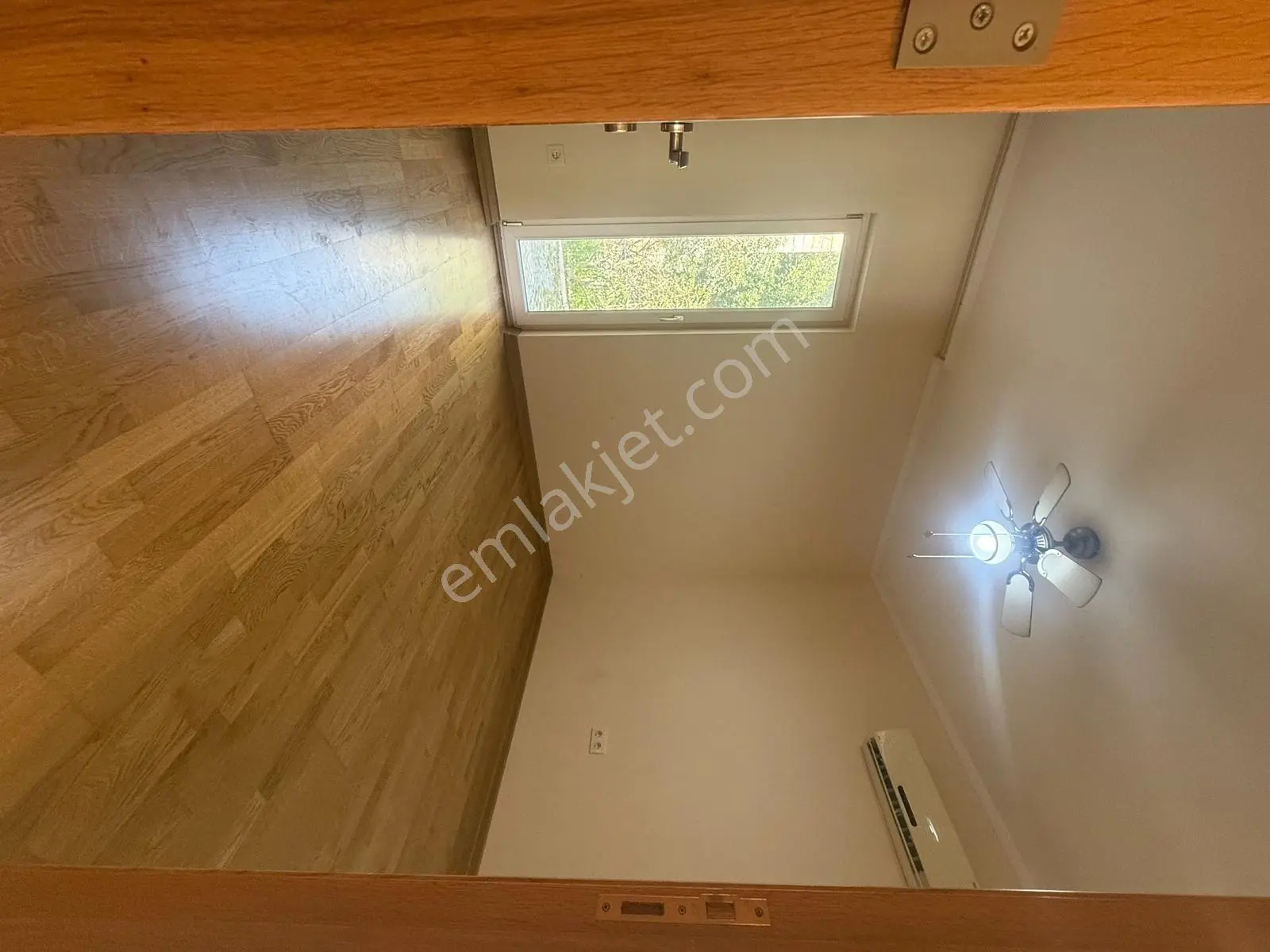 Bodrum Kumbahçede Ayrıcalıklı Konumda Denize Sıfır Bahçe Katı - Görsel 2