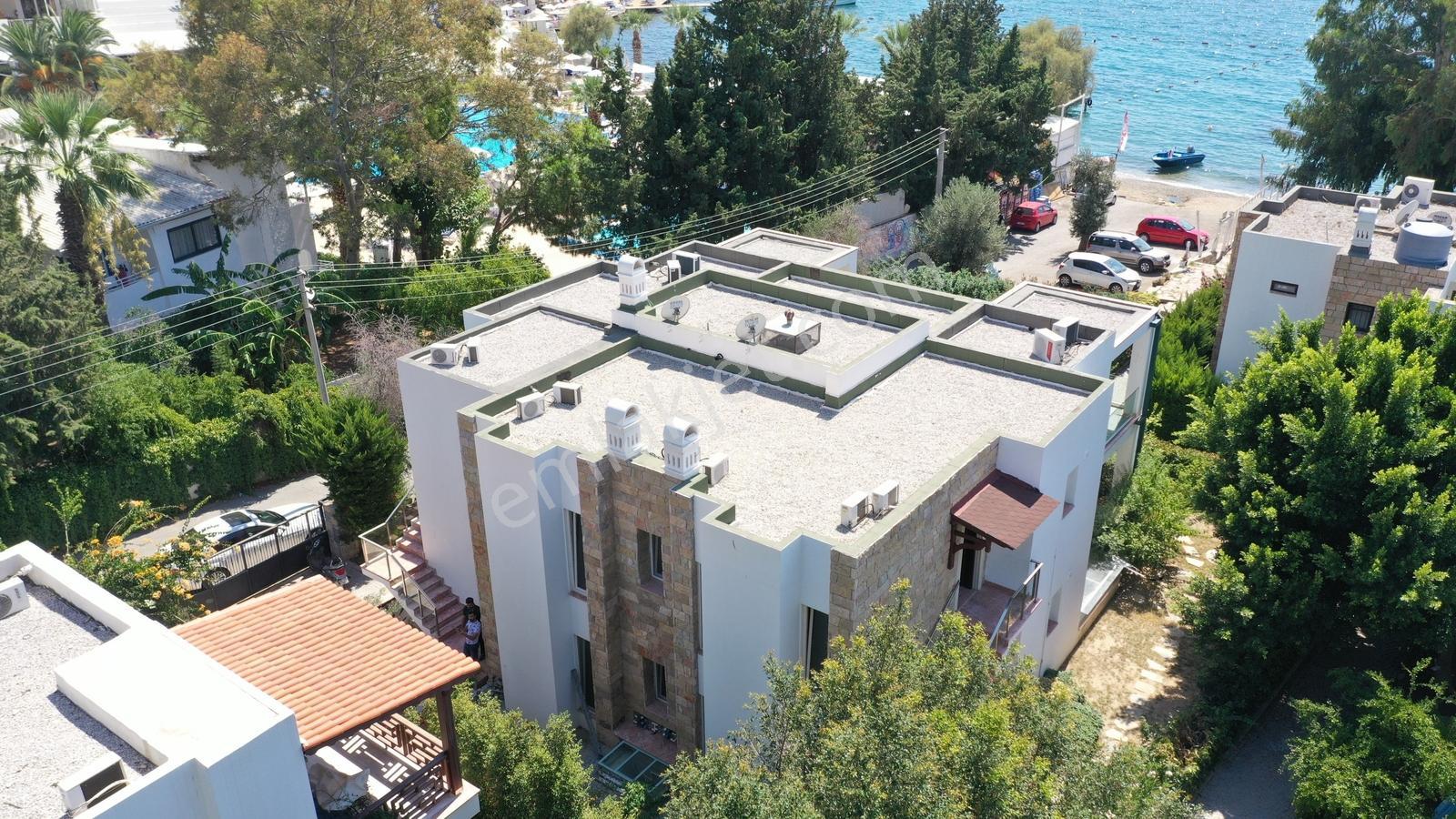 Bodrum Kumbahçede Ayrıcalıklı Konumda Denize Sıfır Bahçe Katı - Görsel 17