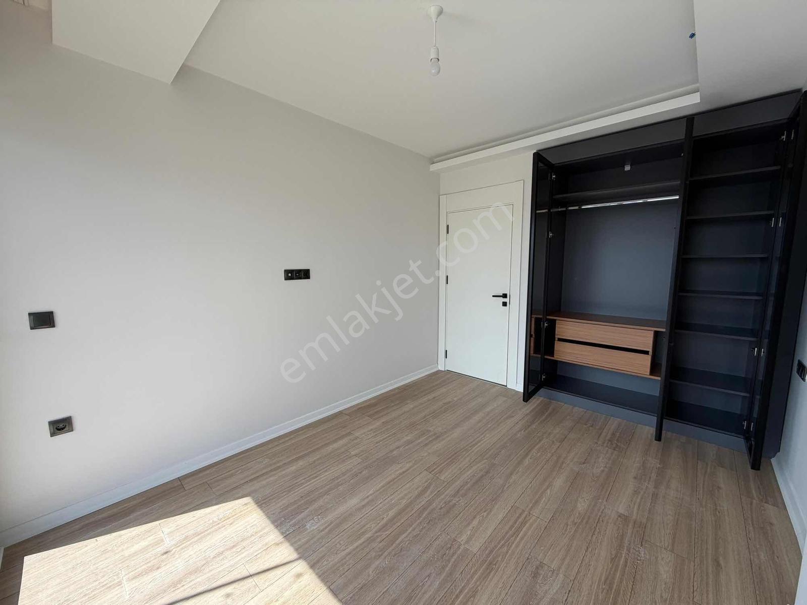 Alaçatı^dan Viole Yaşamkent'te Cambalkon Market Otobüs Yakını1+1 - Görsel 6