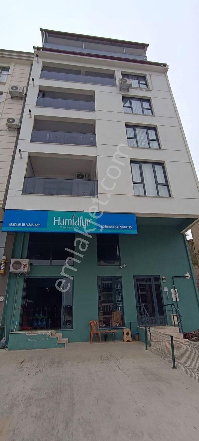 Remax Model Den Gümüşler Bulvarında Kiracılı Satılık İş Yeri