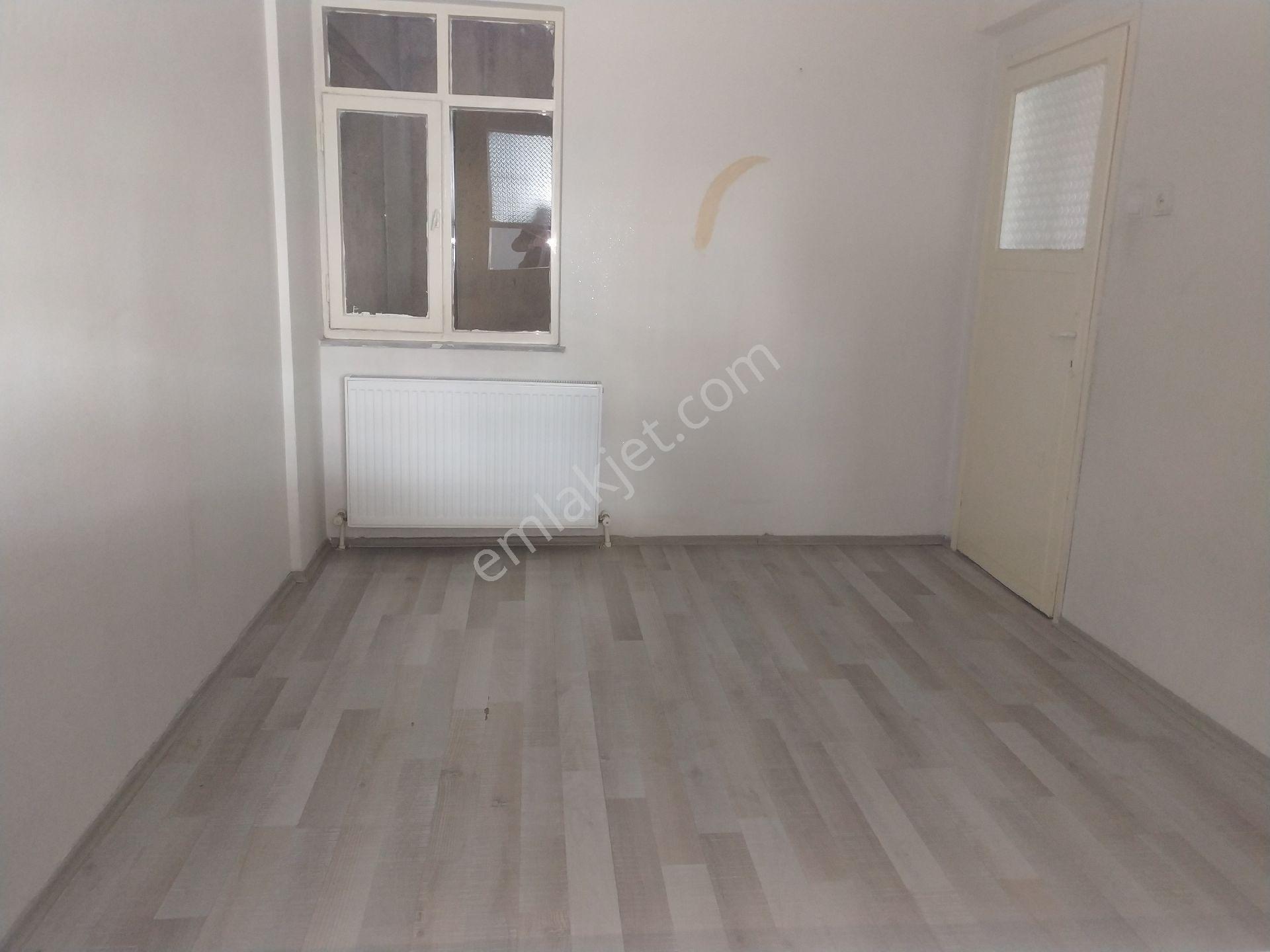 Yıldırım Kurtuluş Cadde Üzeri 2+1.90m.3.kat.kombili. Çift Cepheli Daire - Görsel 13