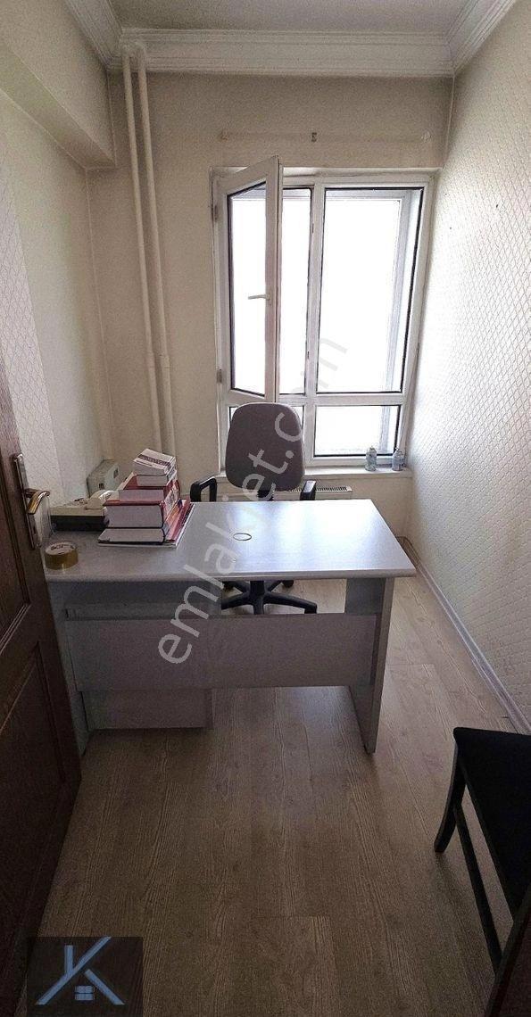 Satılık, 2+1 Ofis, Maltepe Merkezde, Kısmi Eşyalı - Görsel 19