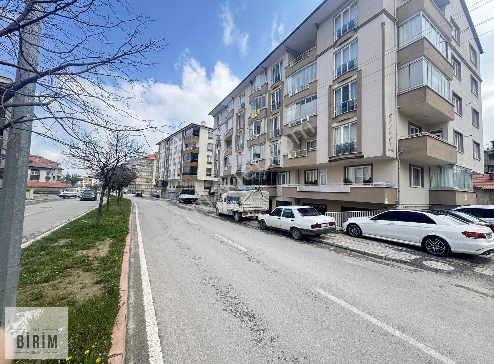 Birimden Satılık Garajlı Bakımlı Cadde Cepheli Asansörlü - Görsel 16
