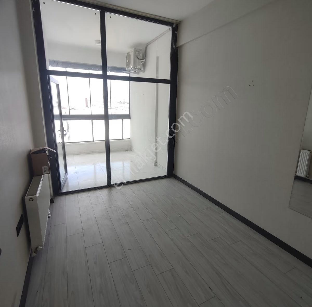 Prim Yapacak Bölgede Cam Balkonlu/duvar Kağıtlı Lüks 1+1 Fırsatı - Görsel 18