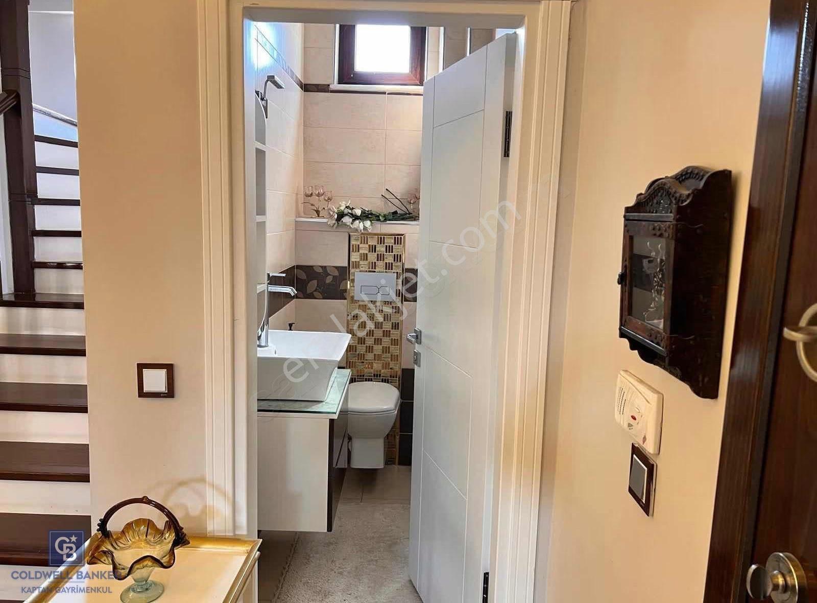 Topçular Valide Konakları'nda 6+1 Triplex Bahçeli Havuzlu Villa - Görsel 11