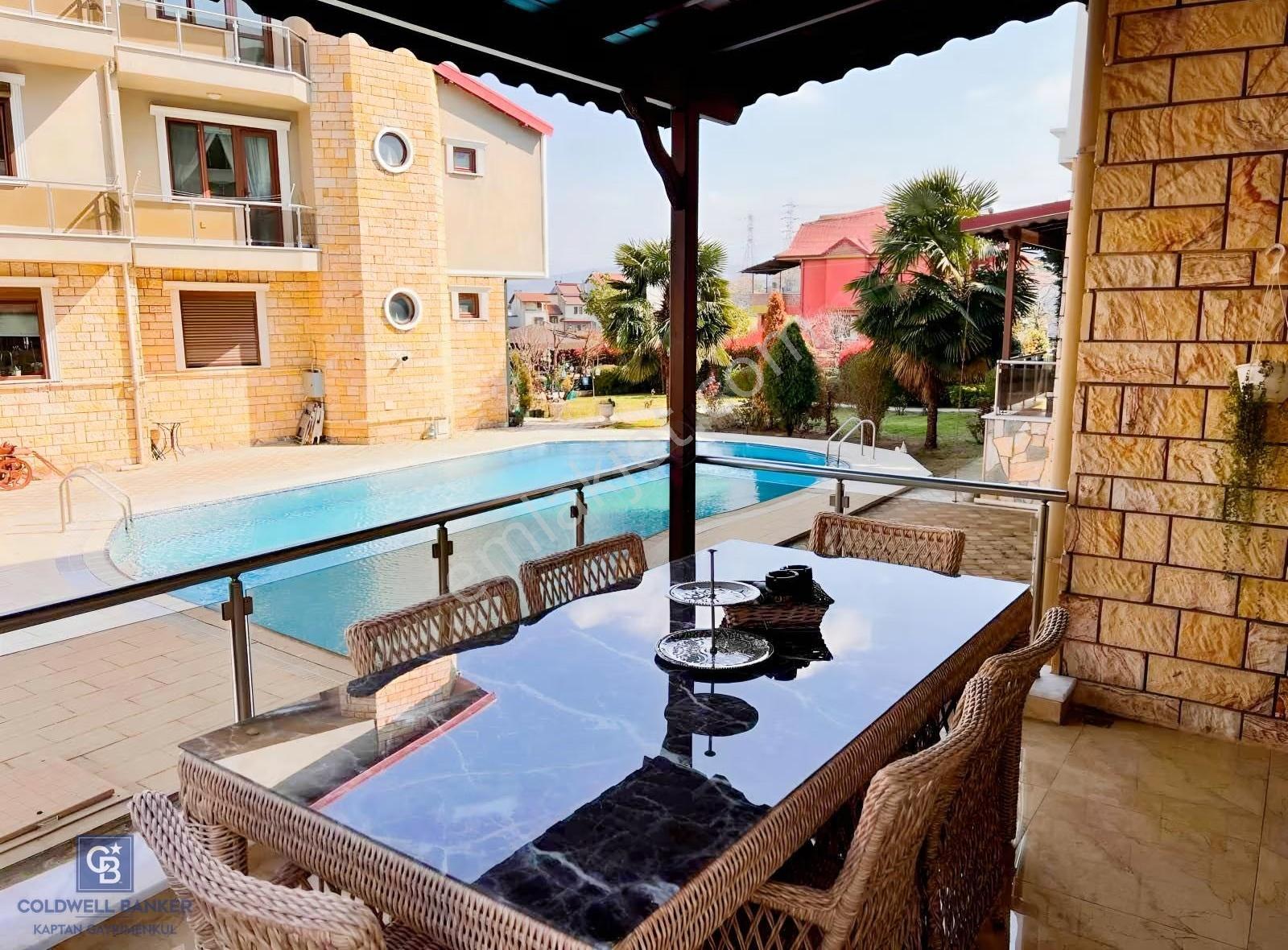 Topçular Valide Konakları'nda 6+1 Triplex Bahçeli Havuzlu Villa - Görsel 29