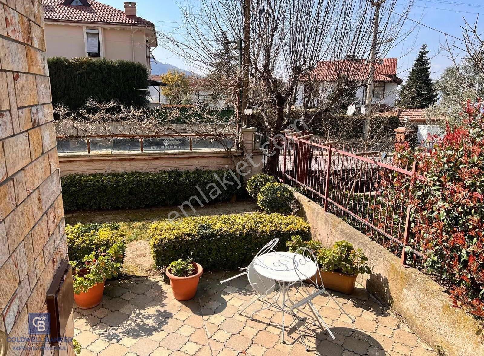 Topçular Valide Konakları'nda 6+1 Triplex Bahçeli Havuzlu Villa - Görsel 26