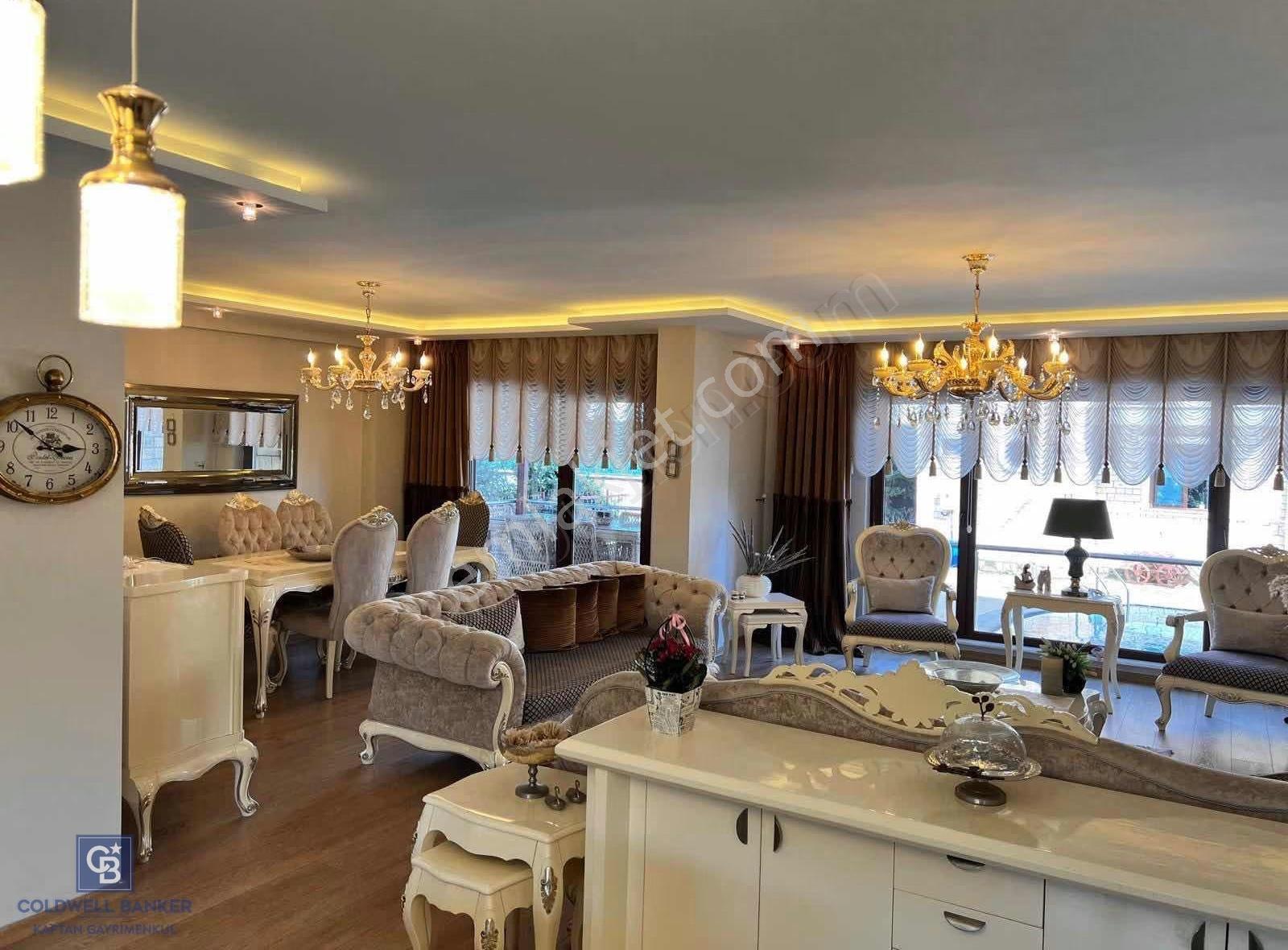 Topçular Valide Konakları'nda 6+1 Triplex Bahçeli Havuzlu Villa - Görsel 32
