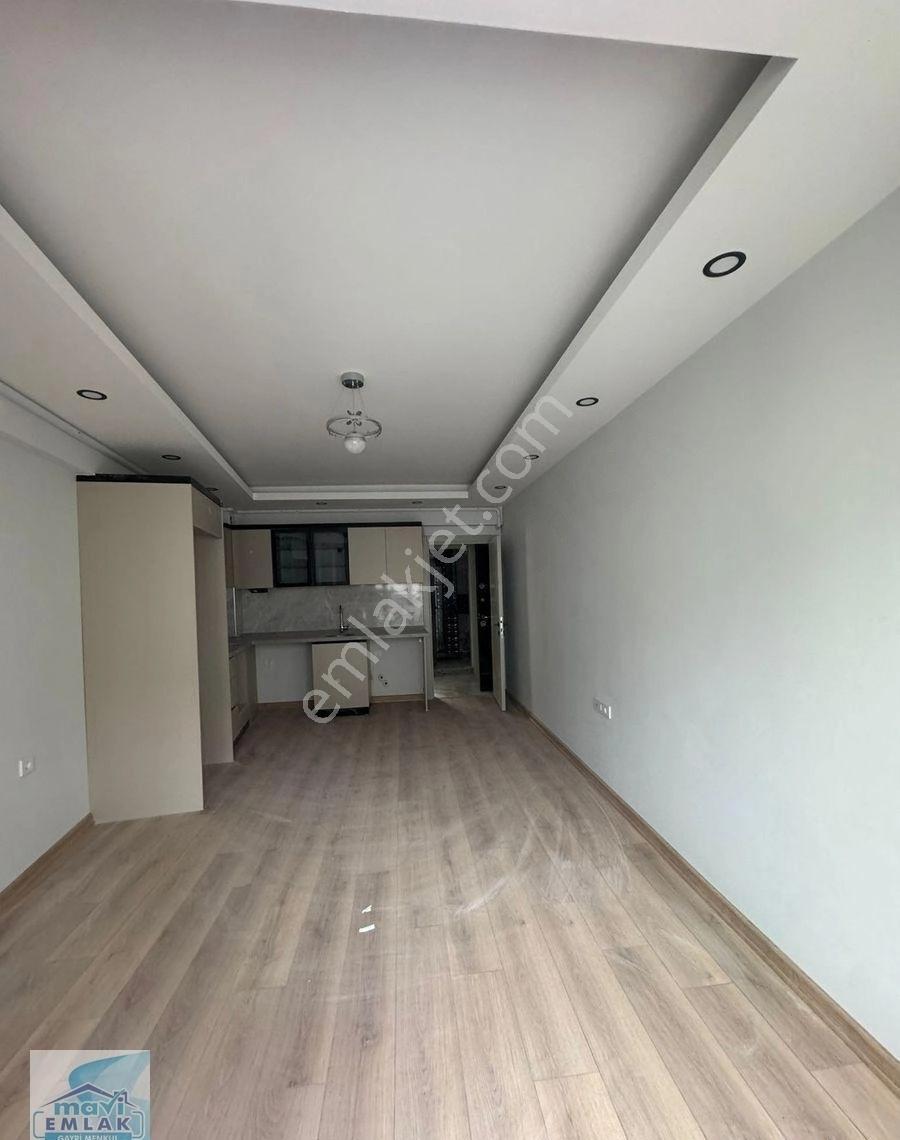 Mavi Emlaktan Atatürk Cad.belediye'nin Karşısında Kapalı Otoparklı 1+1 Lüks Daire - Görsel 11