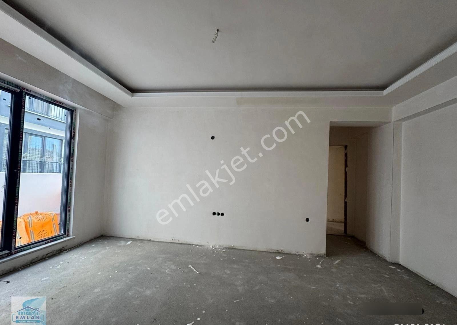 Bandırma Mavi Emlaktan 600 Evler Mahallesinde Yüksek Giriş Bahçeli 2+1 Satılık Daire