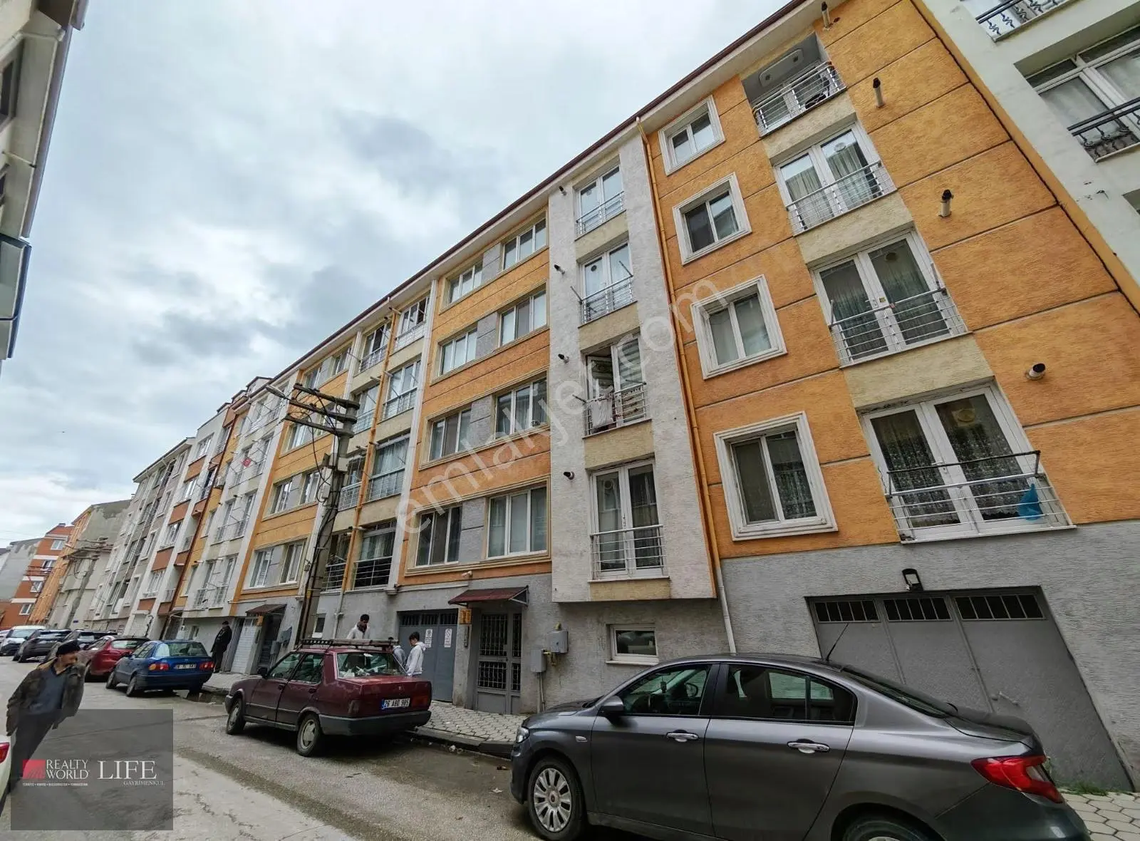 Rw Lıfe// Zafer Mah. Gaffar Okkan Yakını Kiralık 2+1 Daire